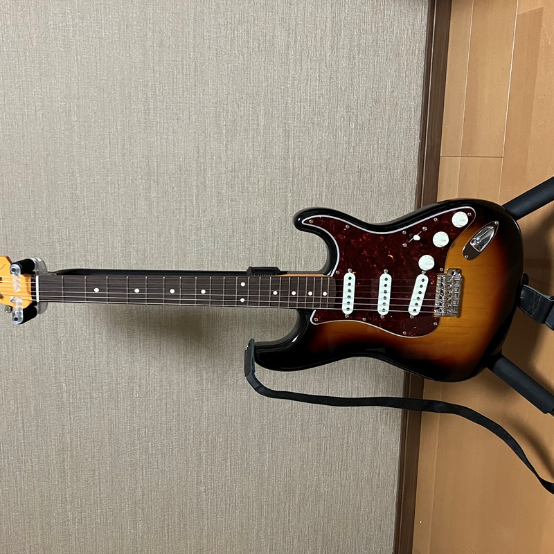 Fender Made in Japan FSR Made in Japan Traditional II 60s Stratocaster 3-Color Sunburstの画像